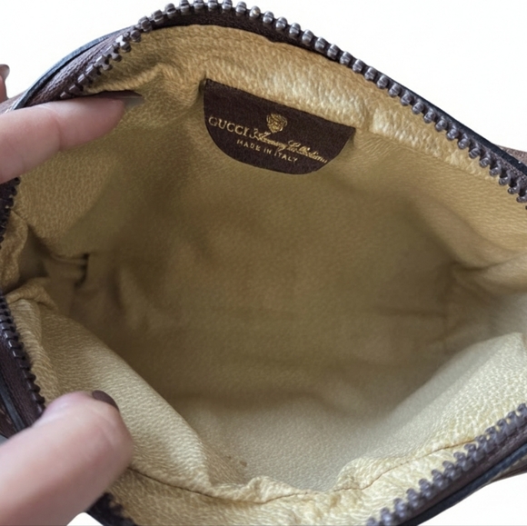 ⛔️SOLD⛔️Gucci Accessory Collection Camera Bag GG Supreme Monogram W/COA - Picture 8 of 17